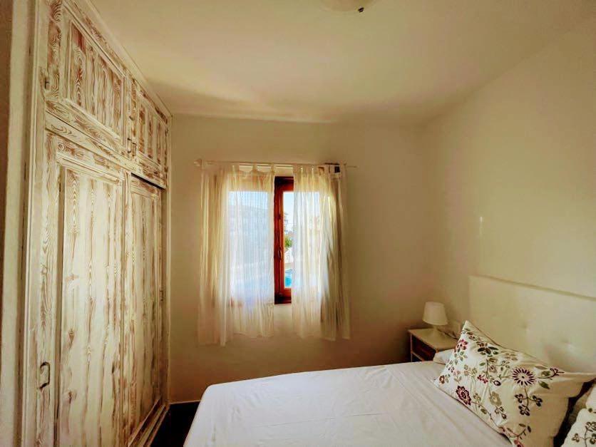 Precioso Apartamento Residencial Con Piscina Cala En Porter  Exteriör bild