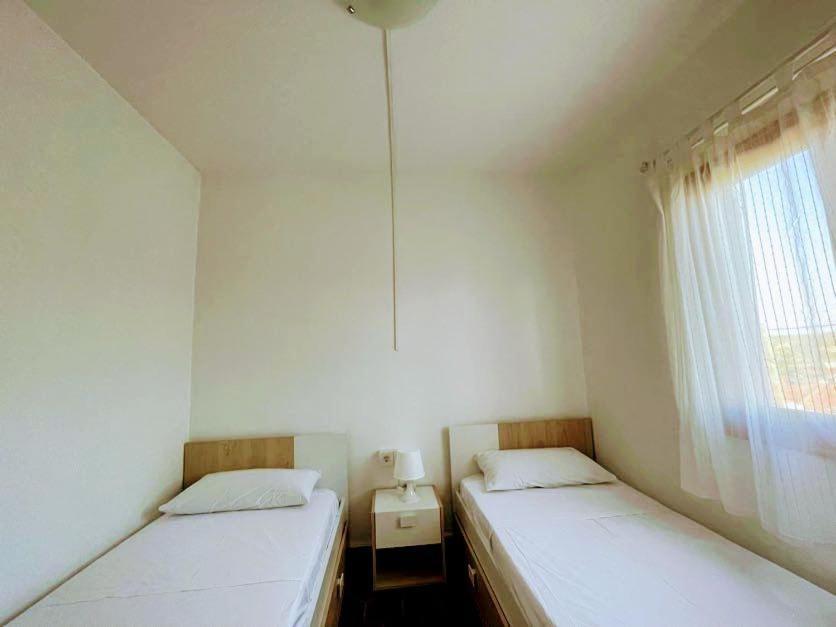 Precioso Apartamento Residencial Con Piscina Cala En Porter  Exteriör bild